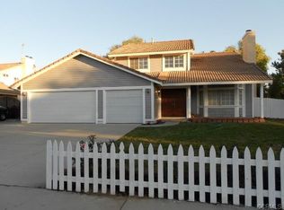 121 Meadow Ln, Rialto, CA 92377