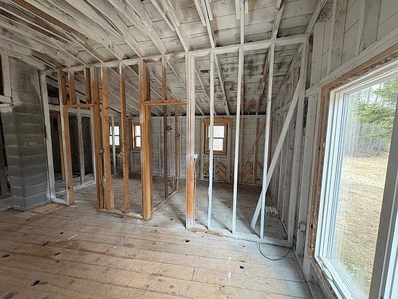 5th image of 10679 Swamp Lake Rd