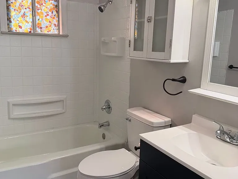 1524 Parkhill Pl NE — Photo 6