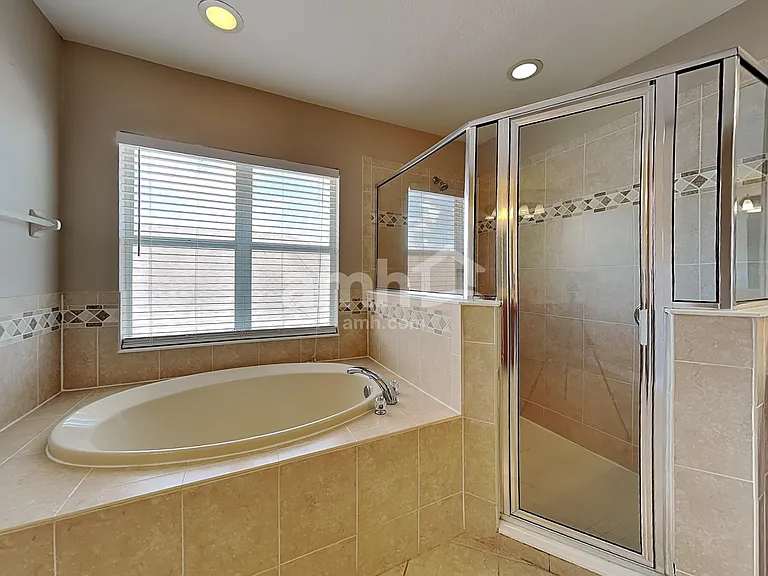 418 Durham Shore Ct — Photo 18