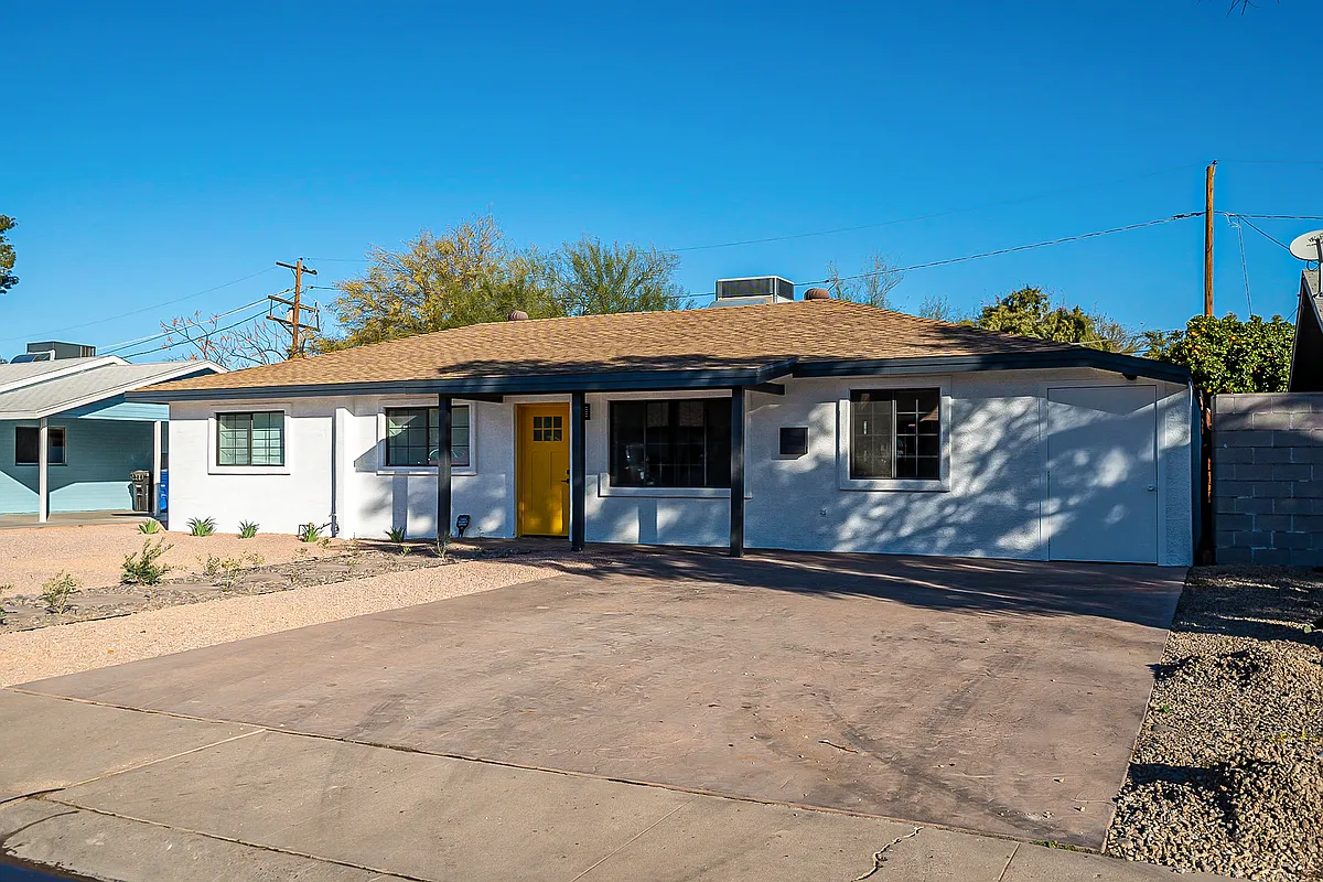 Building Photo - 1316 E Lemon St