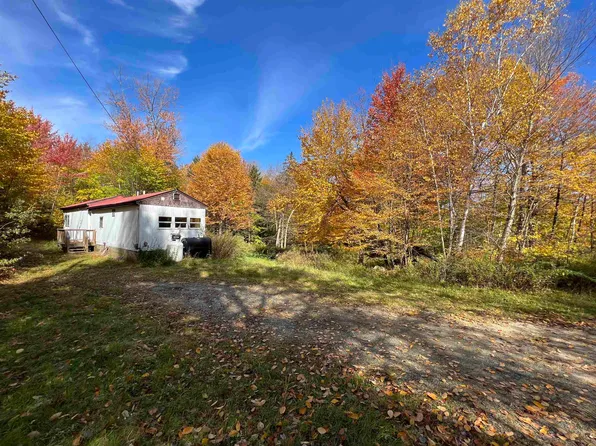 86 Blackmer Lane, Wardsboro, VT 05355