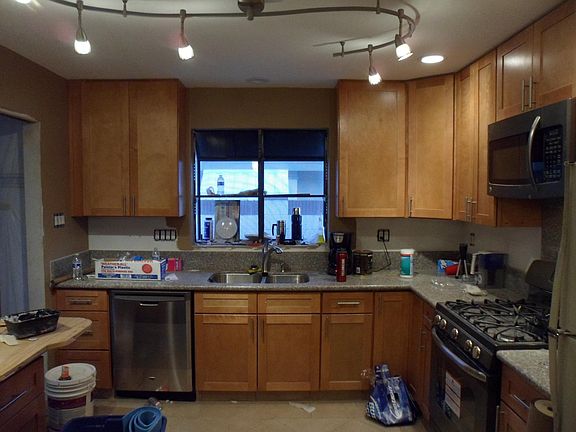 2nd image of 2412 Candlewood St