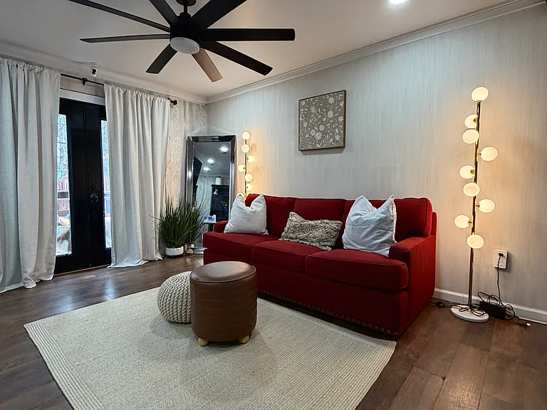2690 Seville Cir — Photo 3