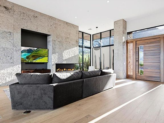 4th image of 5922 E CHENEY Drive