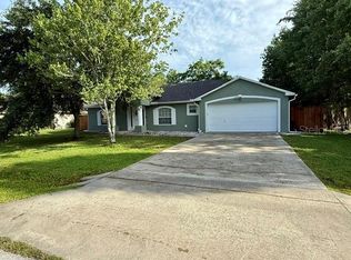 15 Poinsettia Ln, Palm Coast, FL 32164