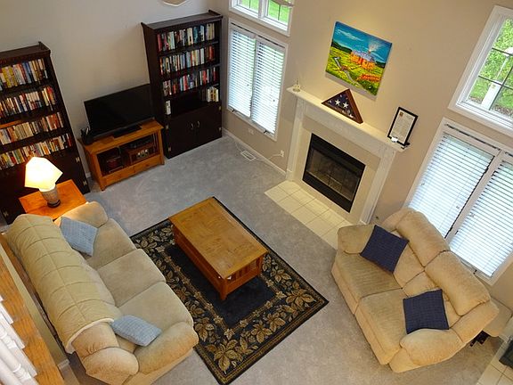 2nd image of 6612 Pond View Dr
