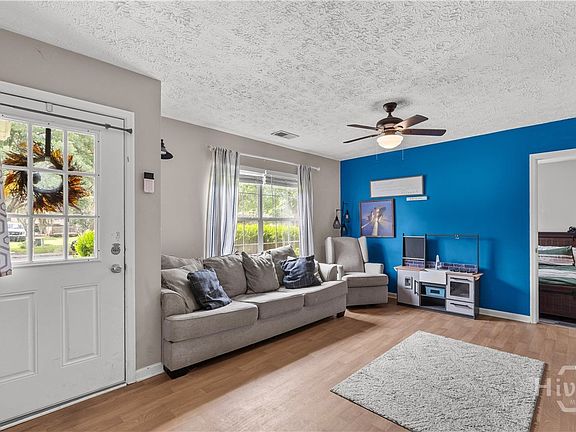 4th image of 385 Sterling Creek Drive
