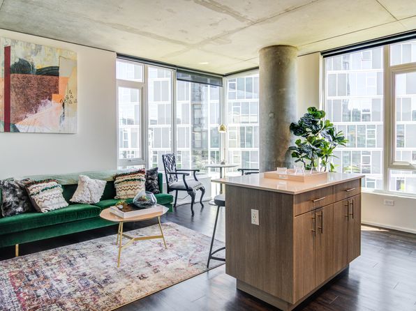 1261 NW Overton St APT 2303