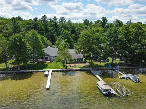 11637 Lake Shore Dr, Fife Lake, MI 49633