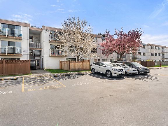 3rd image of 7240 Lindsay Rd #306