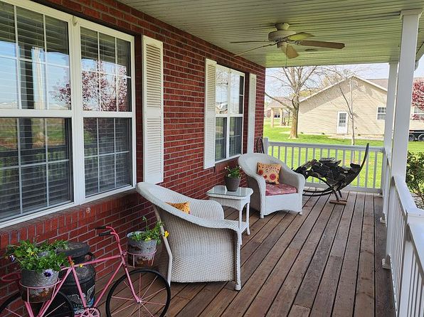 8175 Woodlane Rd, Germantown, IL 62245