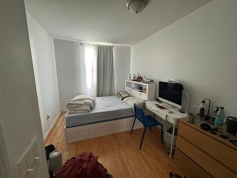 32 Market St #3 — Photo 3