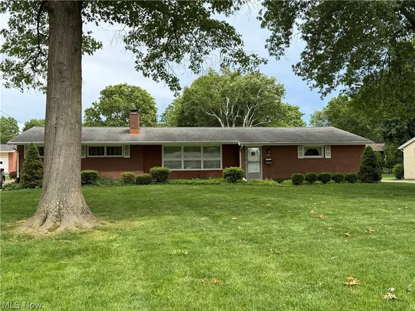 330 Weber Ave NE, North Canton, OH 44720