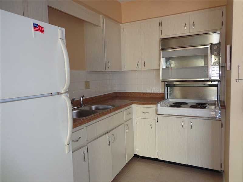 2nd image of 250 Rosery Rd NW APT 278
