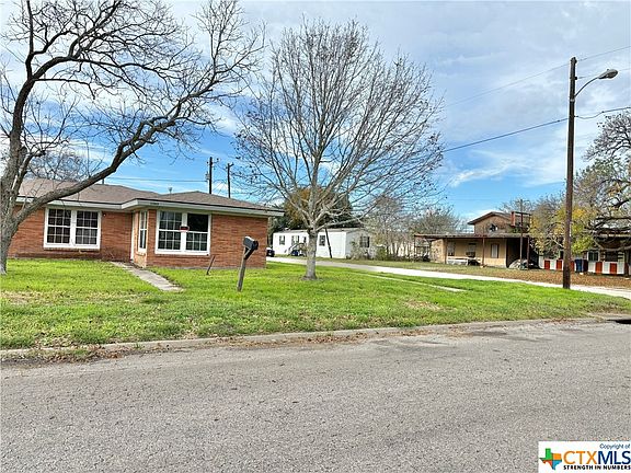 2nd image of 1503 Holloman Dr