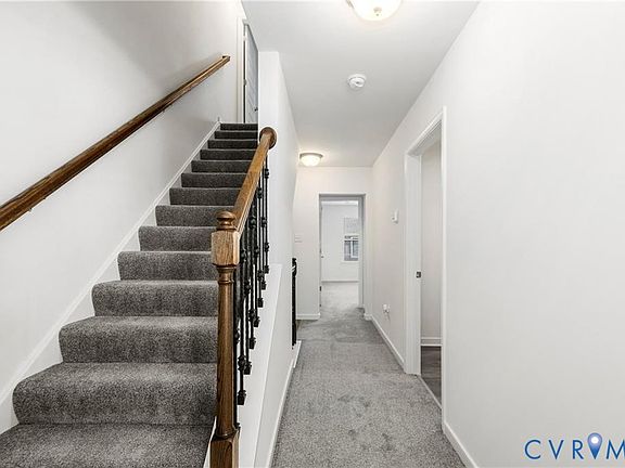 3rd image of 12221 Dutch Elm Cir