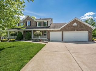 35 Clarksburg Ct, Weldon Spring, MO 63304