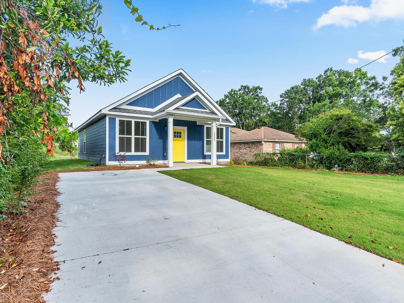 3 bed, 2.0 bath, 1107 sqft, $1,450 — Photo 2