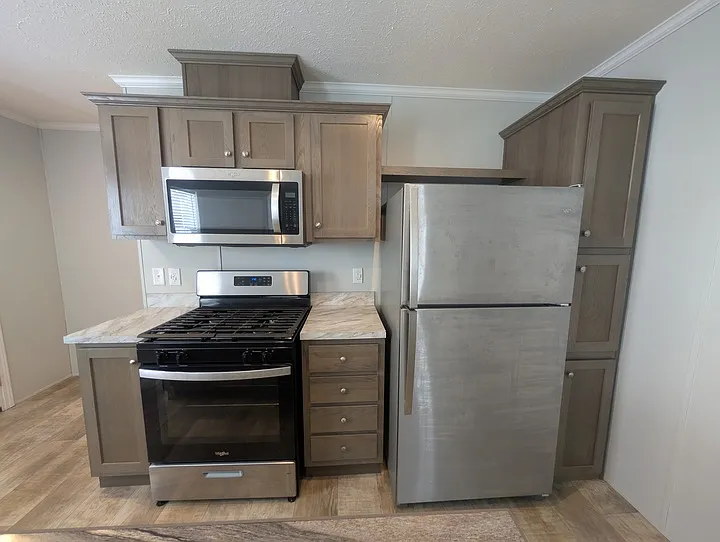 38000 Le Chateau Blvd #249 — Photo 8