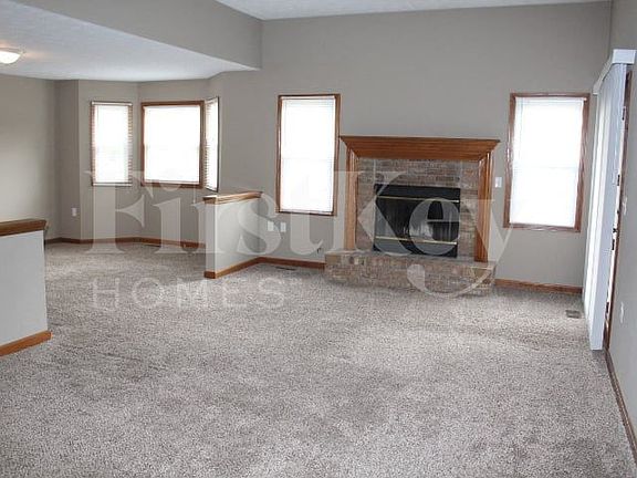 4th image of 10311 Park Valley Dr