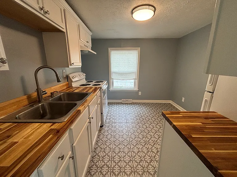604 Taylor Ave #2 — Photo 5