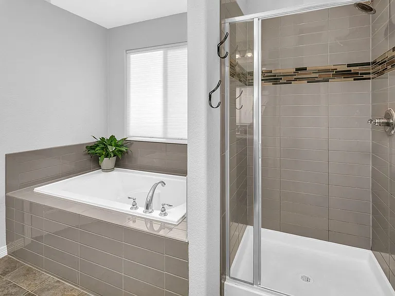 472 Tahoe Dr — Photo 14