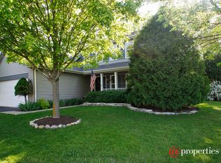 528 Old Country Way, Wauconda, IL 60084