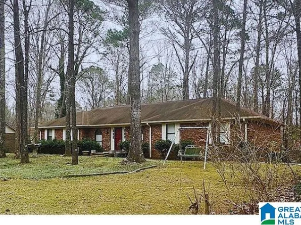 2001 Pawnee Cir, Jasper, AL 35504