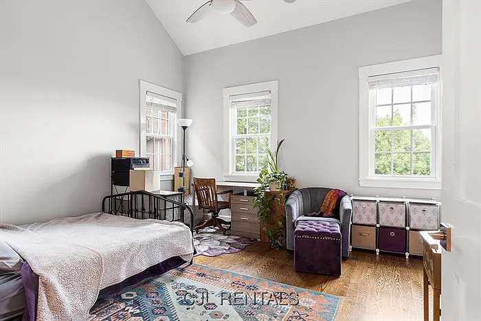 119 Highland Ave #B — Photo 10