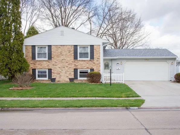 4723 20th Ave, Moline, IL 61265