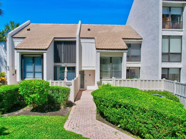 2906 Bridgewood Lane, Boca Raton, FL 33434