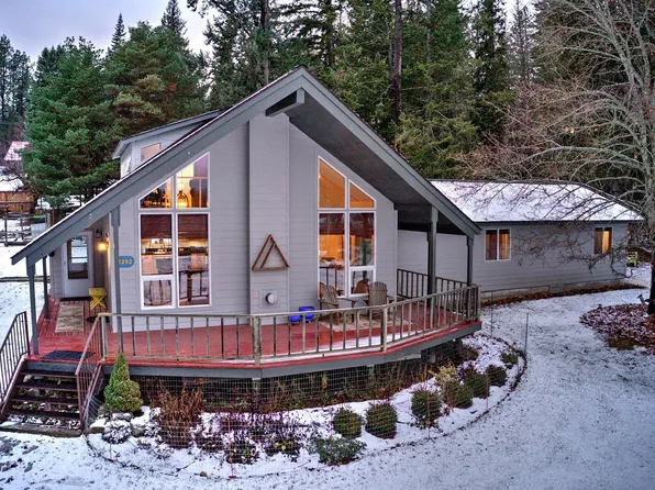 1292 Upland Dr, Sandpoint, ID 83864
