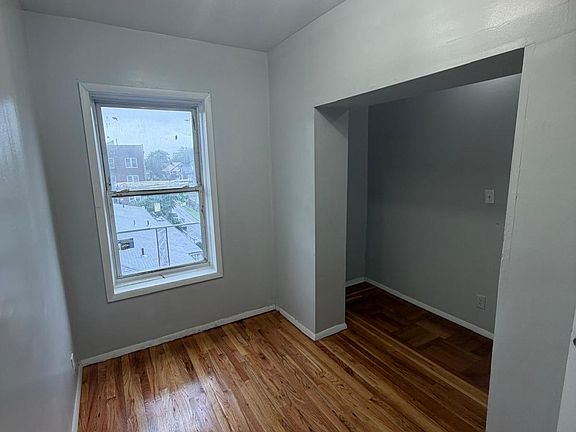 2nd image of 653 Mount Prospect Ave APT 1A