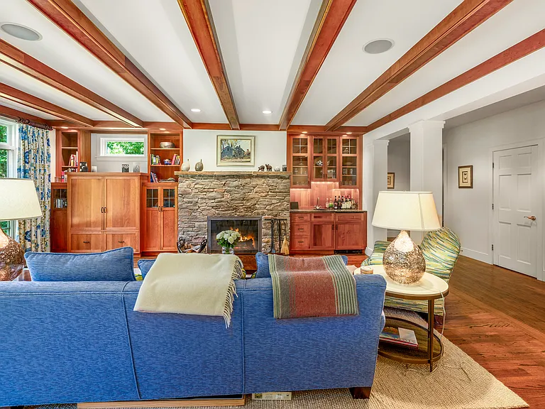 271 Thomas Pasture Rd — Photo 16