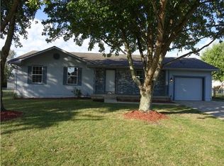 834 Quail Ridge Rd, Peculiar, MO 64078