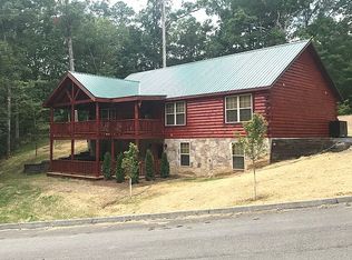 Roscoe Ct, Sevierville, TN 37876