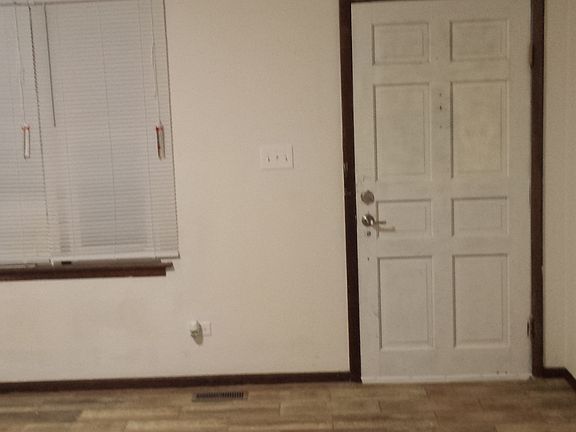 5th image of 2134 Root St