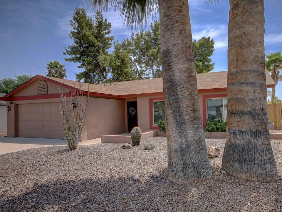 1st image of 2723 E Windrose Dr