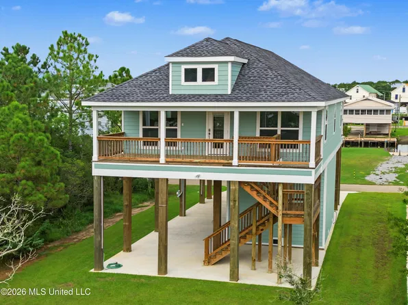 5005 Nebraska St, Bay Saint Louis, MS 39520