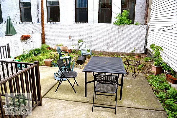 Rented by Oak Tree LLC | media 1