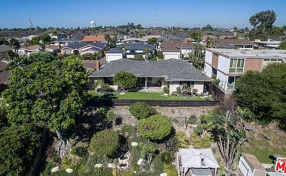 2nd image of 4630 Don Zarembo Dr