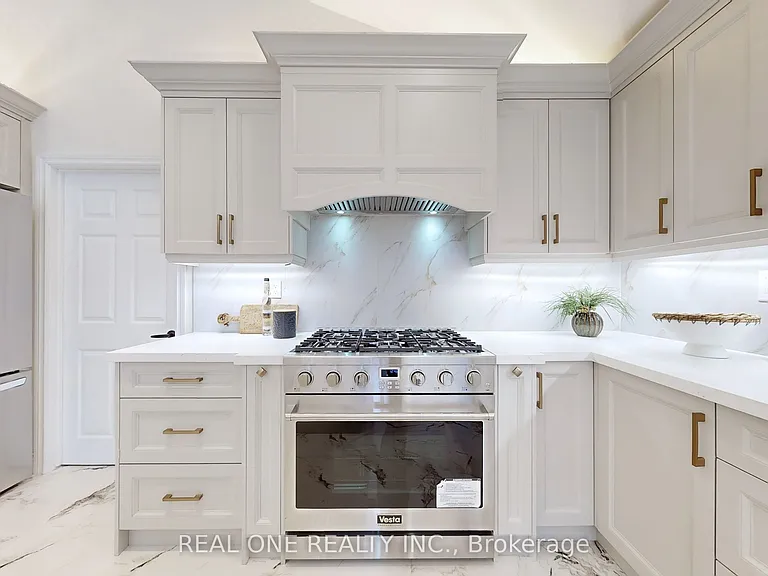 99 Aitken Cir — Photo 16