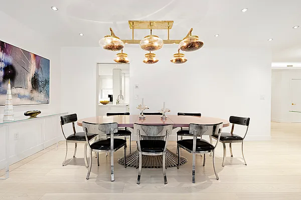 Sold by Sloane Square | media 4