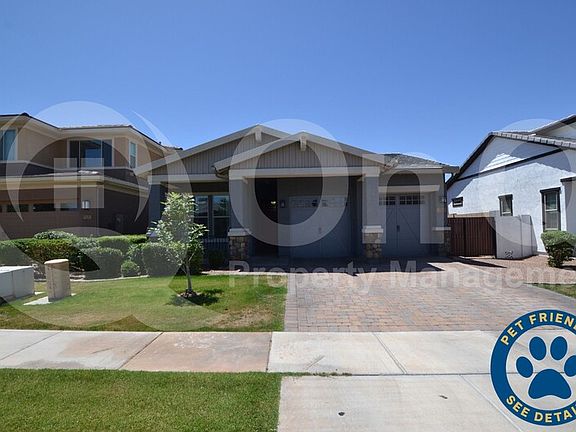 2nd image of 3141 E Sagebrush St