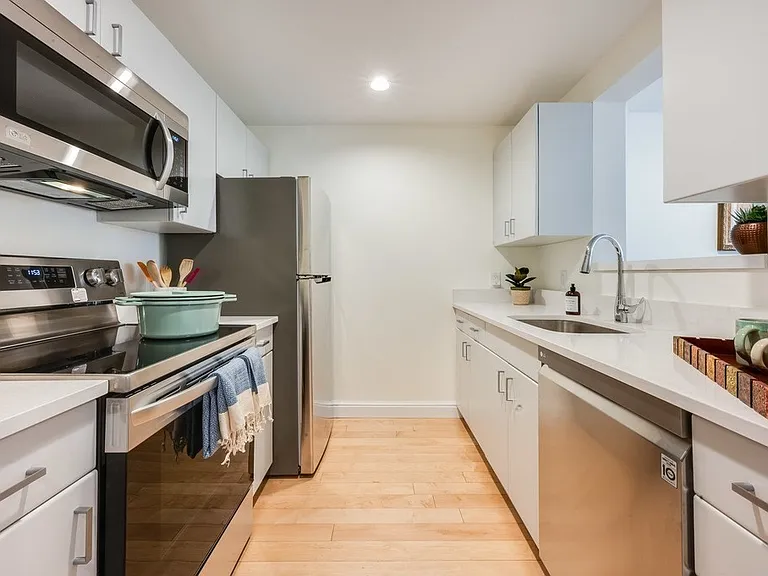 950 Massachusetts Ave #306 — Photo 2
