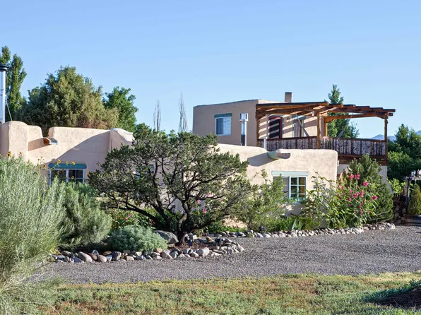 609 Callejon Road, Taos, NM 87571