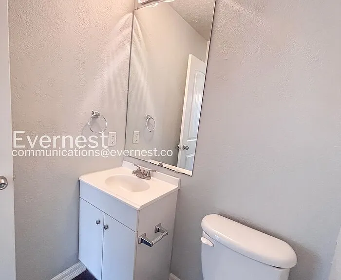 7842 Royan Dr — Photo 24