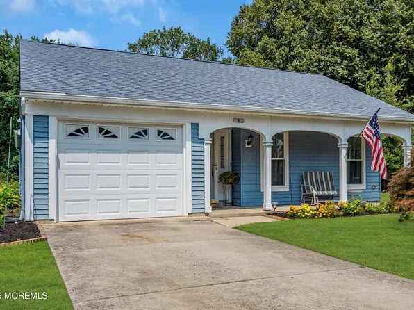 9 Maidstone Place, Southampton, NJ 08088