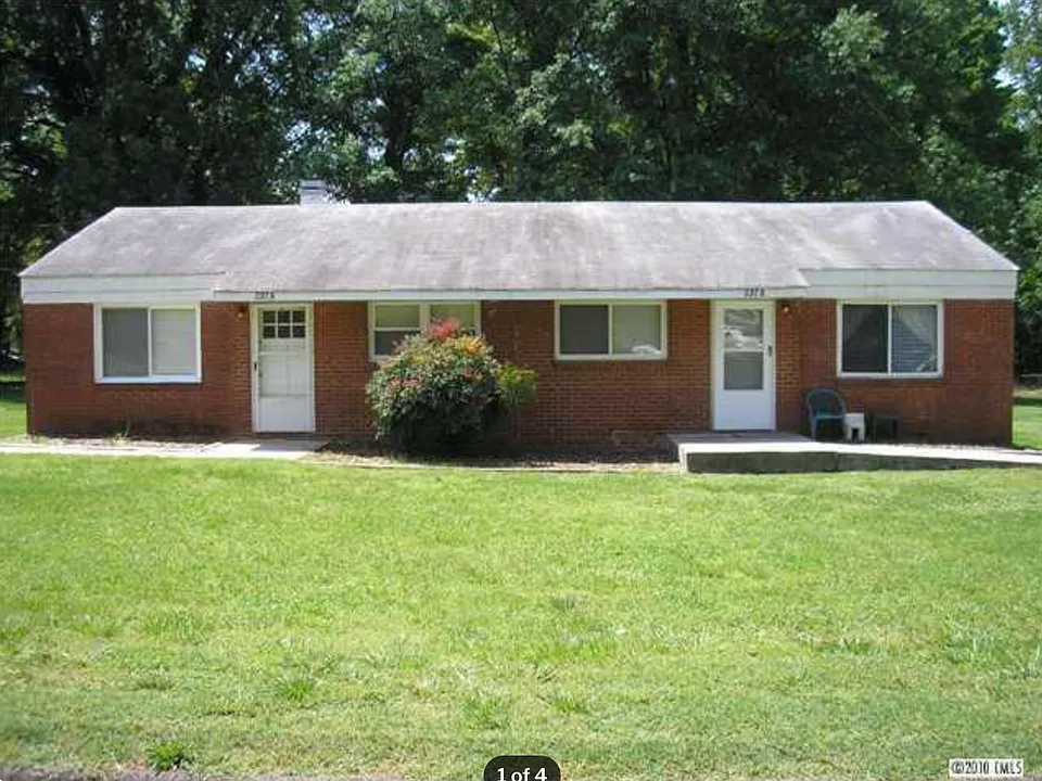 2325 Rebecca Ave